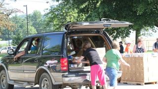 Gallery: SCC Kentucky 2013 Food Distribution