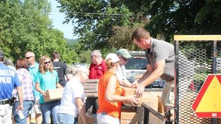 Gallery: SCC Kentucky 2013 Food Distribution